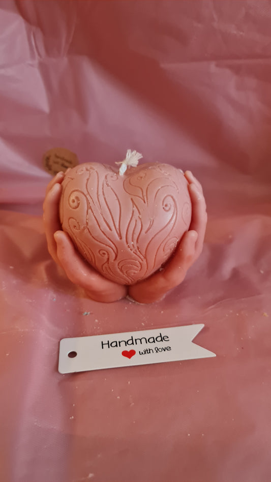 Heart in the hand for gift(145g)