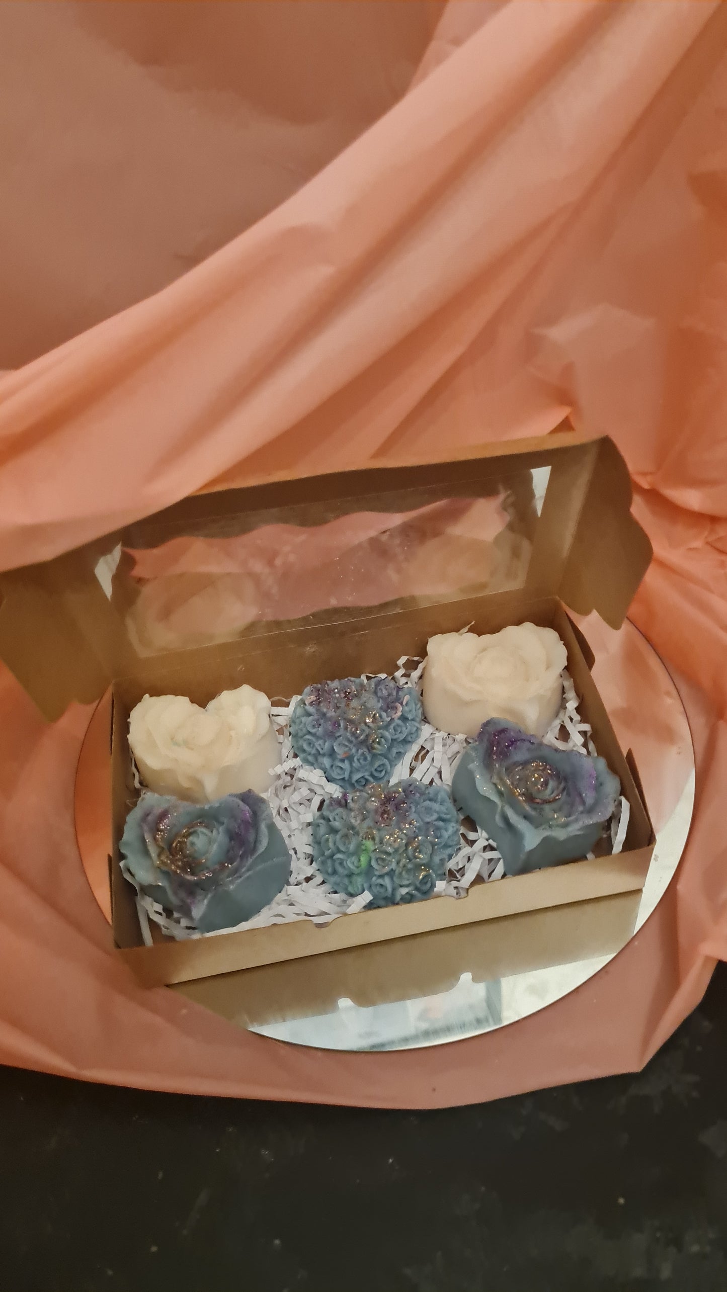 box with wax melt hearts (210g)