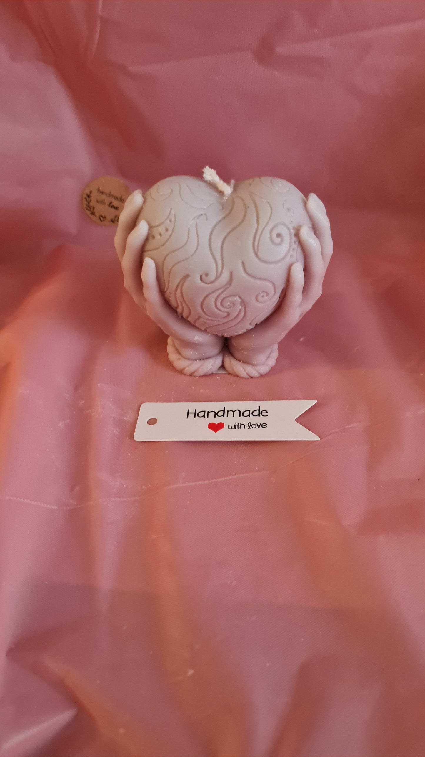 Heart in the hand for gift(145g)