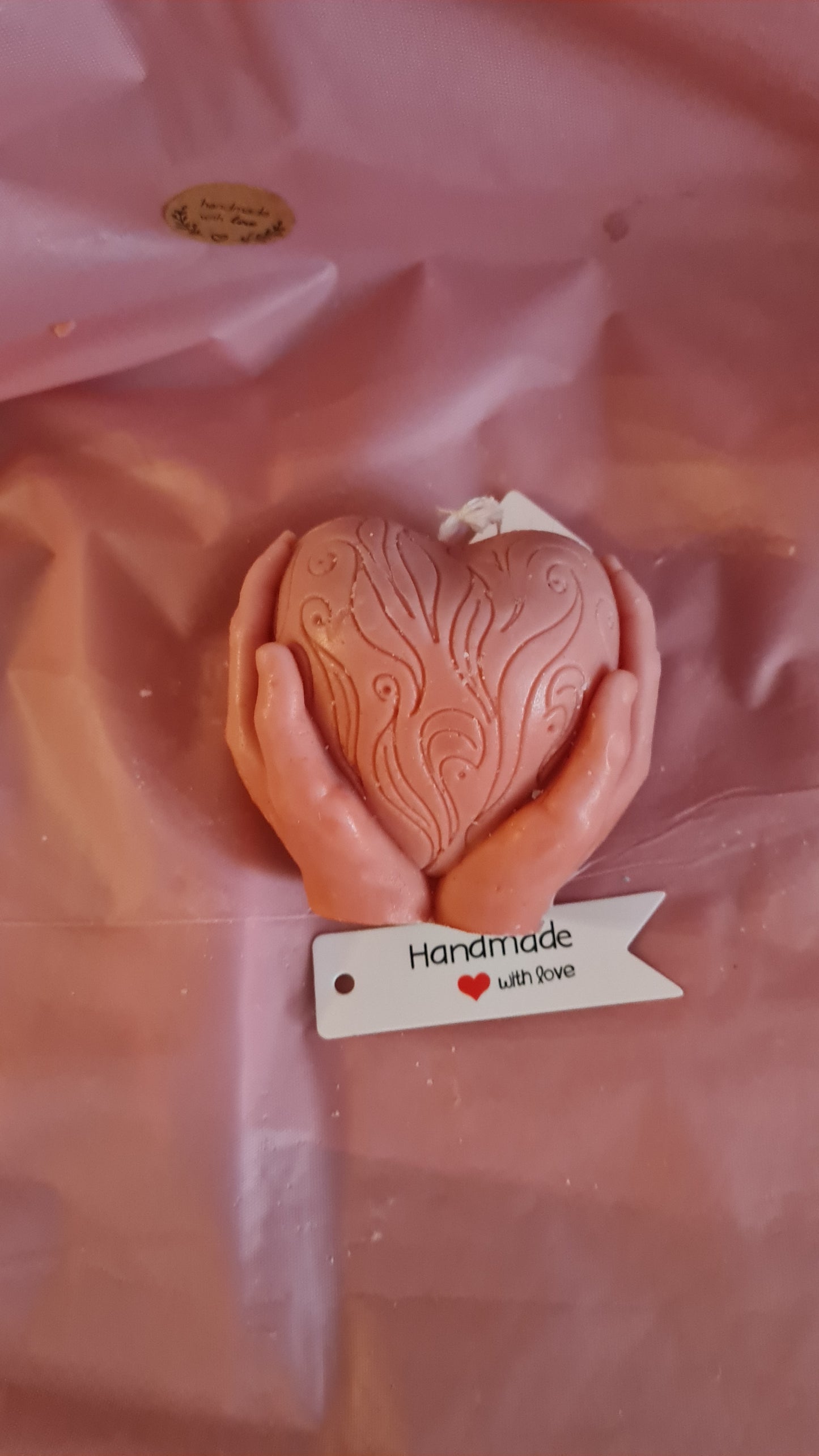 Heart in the hand for gift(145g)